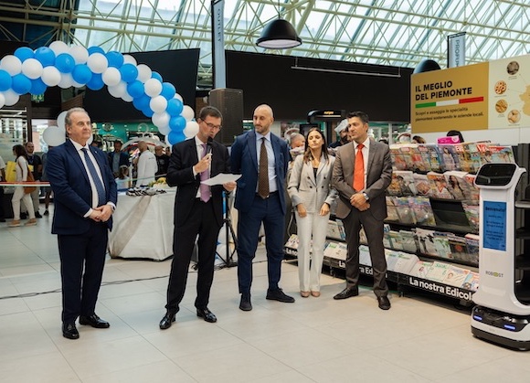 Torino, riapre l’ipermercato Carrefour di Corso Monte Cucco