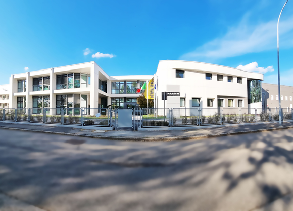 Kaeser Compressori celebra 40 anni in Italia